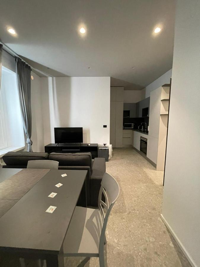 De Luca 6 Apartments 萨莱诺 外观 照片