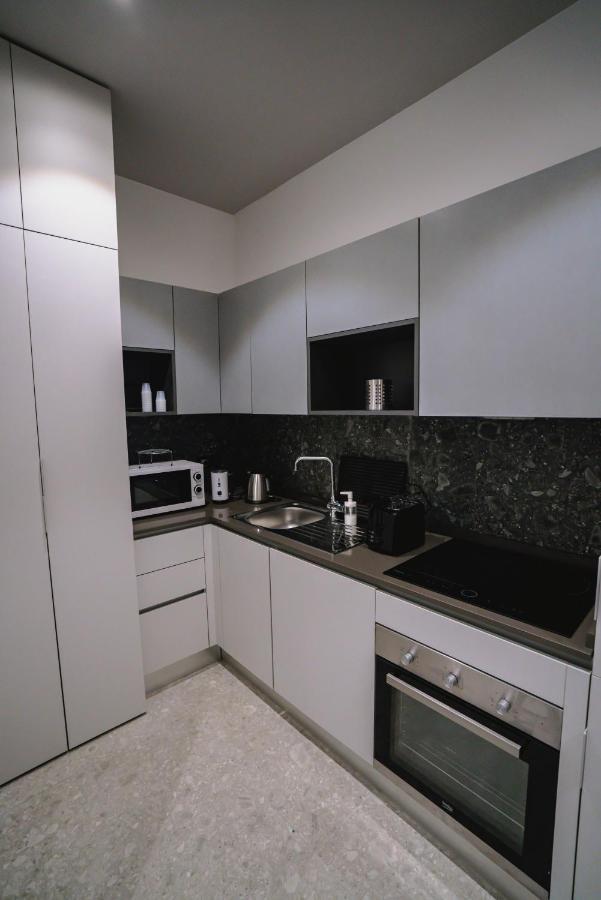 De Luca 6 Apartments 萨莱诺 外观 照片
