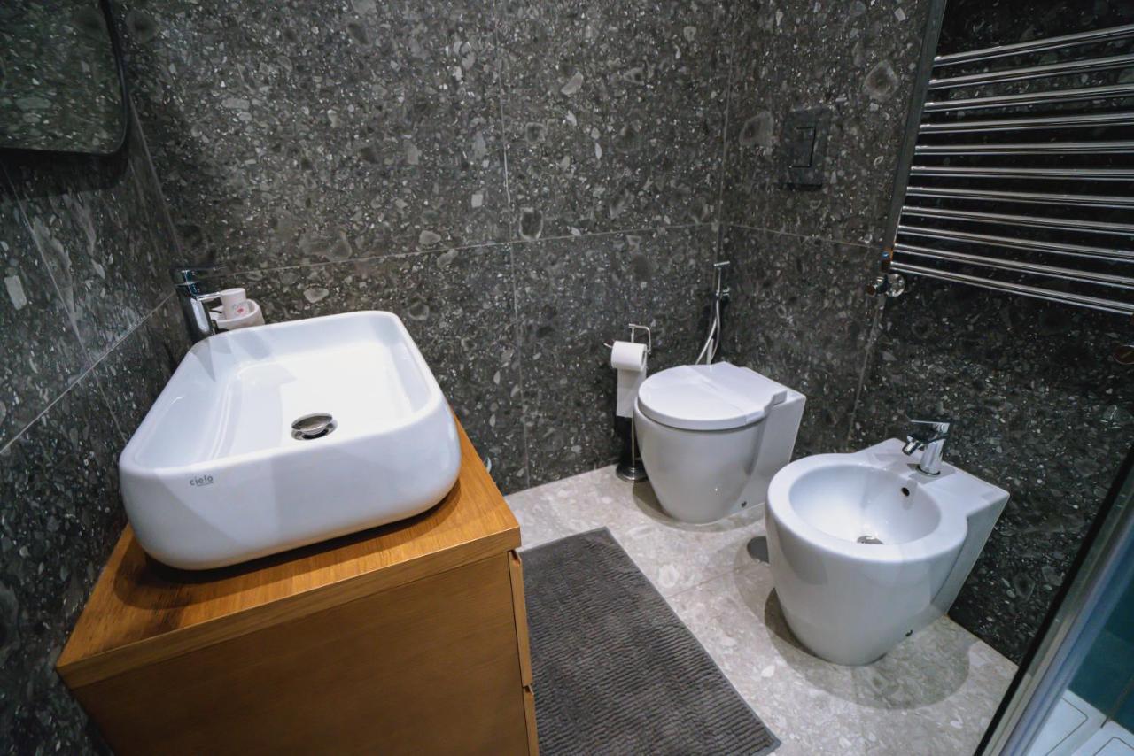 De Luca 6 Apartments 萨莱诺 外观 照片