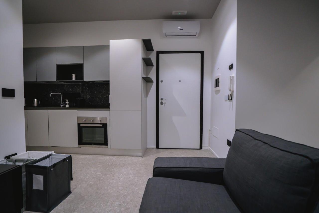 De Luca 6 Apartments 萨莱诺 外观 照片